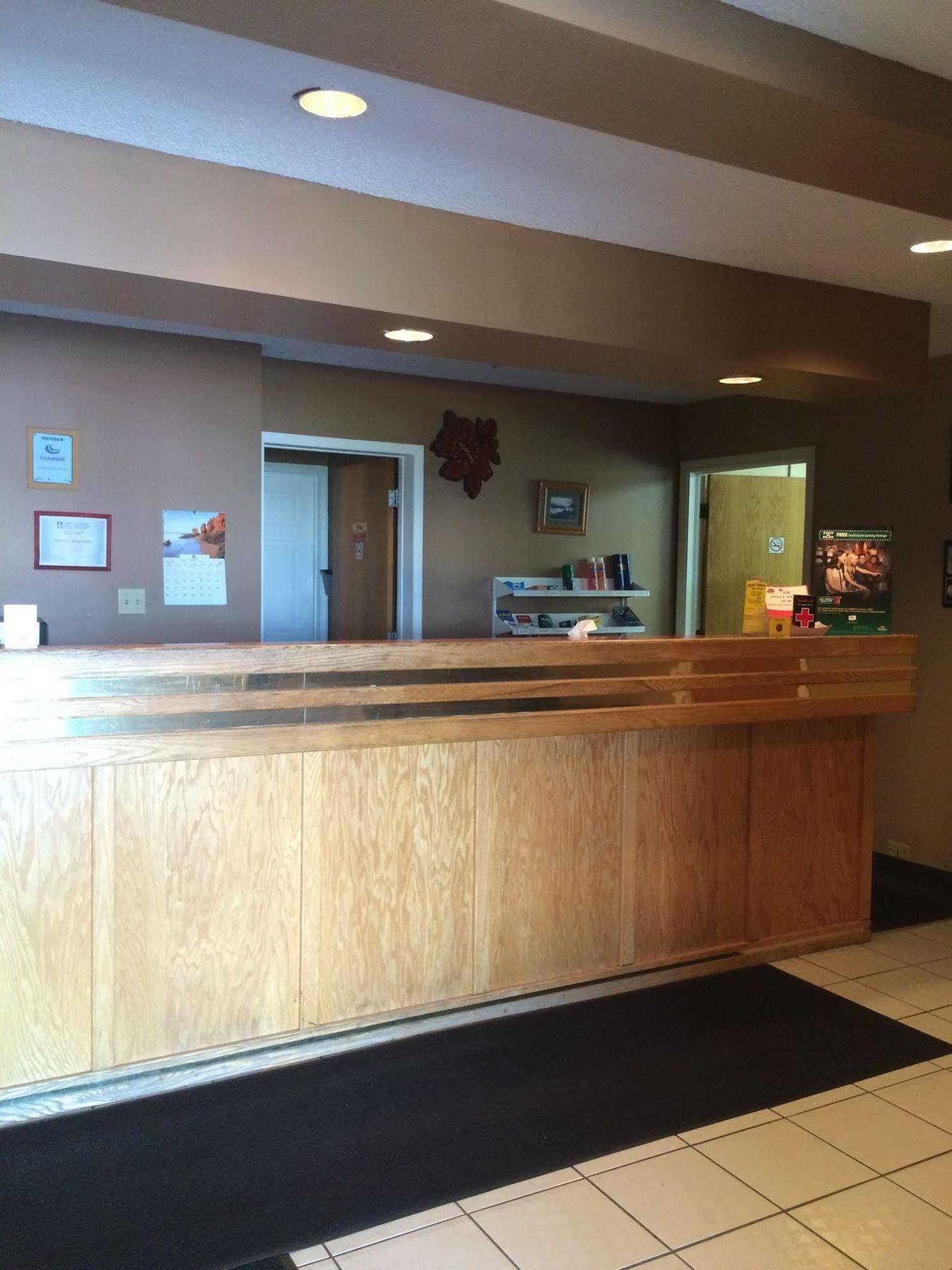 Canadian Motor Hotel Sault Ste. Marie Exterior photo