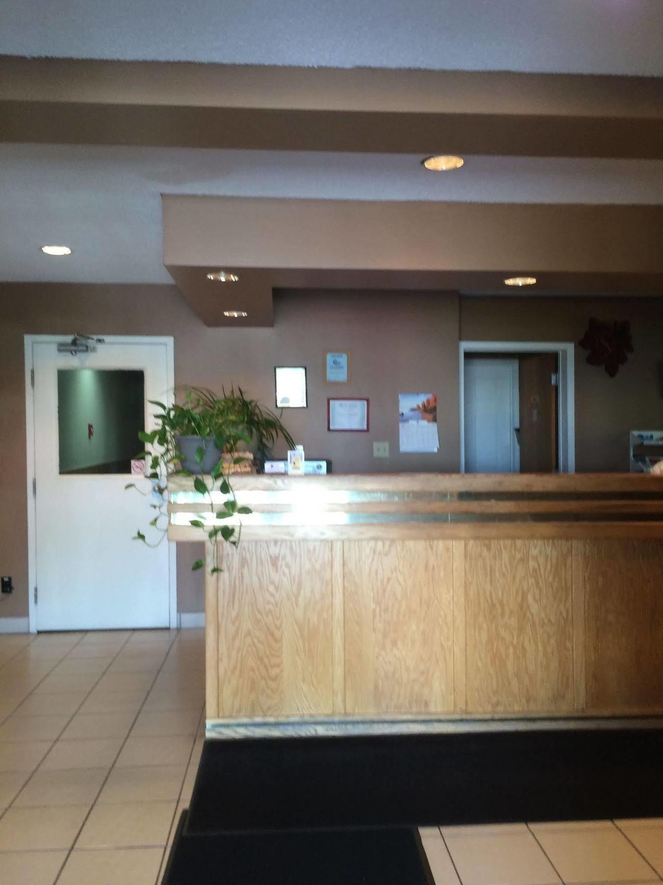 Canadian Motor Hotel Sault Ste. Marie Exterior photo